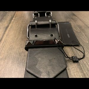 BCBGMAXAZRIA BLACK NWT WAIST BELT SIZE SMALL